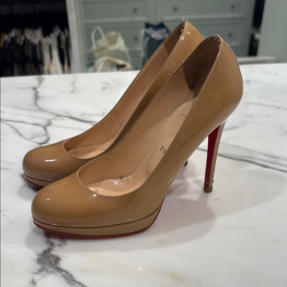 Christian Louboutin Nude Patent Leather Heels - Picture 1 of 15